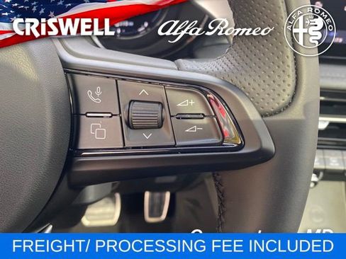 New 2024 Alfa Romeo Tonale Veloce image 23