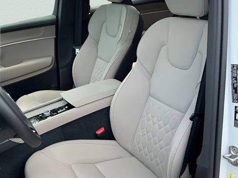 Used 2026 Volvo XC90 B6 Plus AWD/4WD image 28