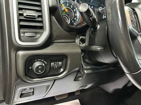 Used 2019 RAM 1500 Big Horn AWD/4WD image 27