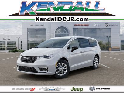 New 2026 Chrysler Pacifica Limited