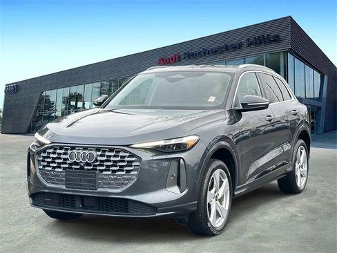 Certified 2025 Audi Q5 Premium Plus w/ Premium Plus image 1