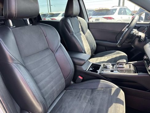 Used 2023 Mitsubishi Outlander SE image 11