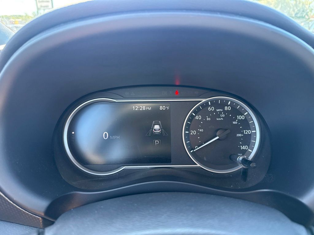 Used 2020 Nissan Kicks SV FWD image 12
