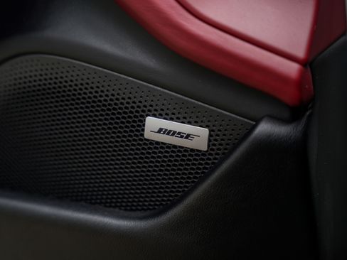 Used 2021 Porsche Taycan 4S image 19