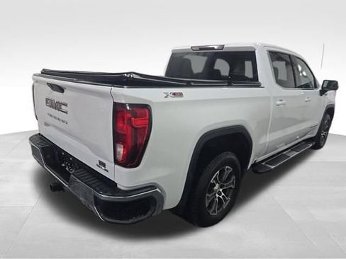 Used 2019 GMC Sierra 1500 SLE w/ X31 Off-Road Package AWD/4WD image 4