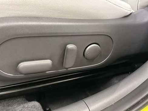 Used 2024 Hyundai Kona SEL w/ Convenience Package FWD image 30