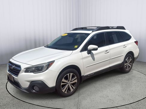 Used 2019 Subaru Outback 2.5i Limited w/ Popular Package #2 AWD/4WD image 3