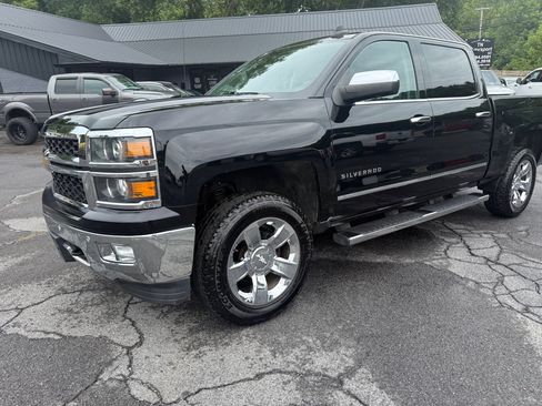 Used 2015 Chevrolet Silverado 1500 LTZ w/ LTZ Plus Package AWD/4WD image 21
