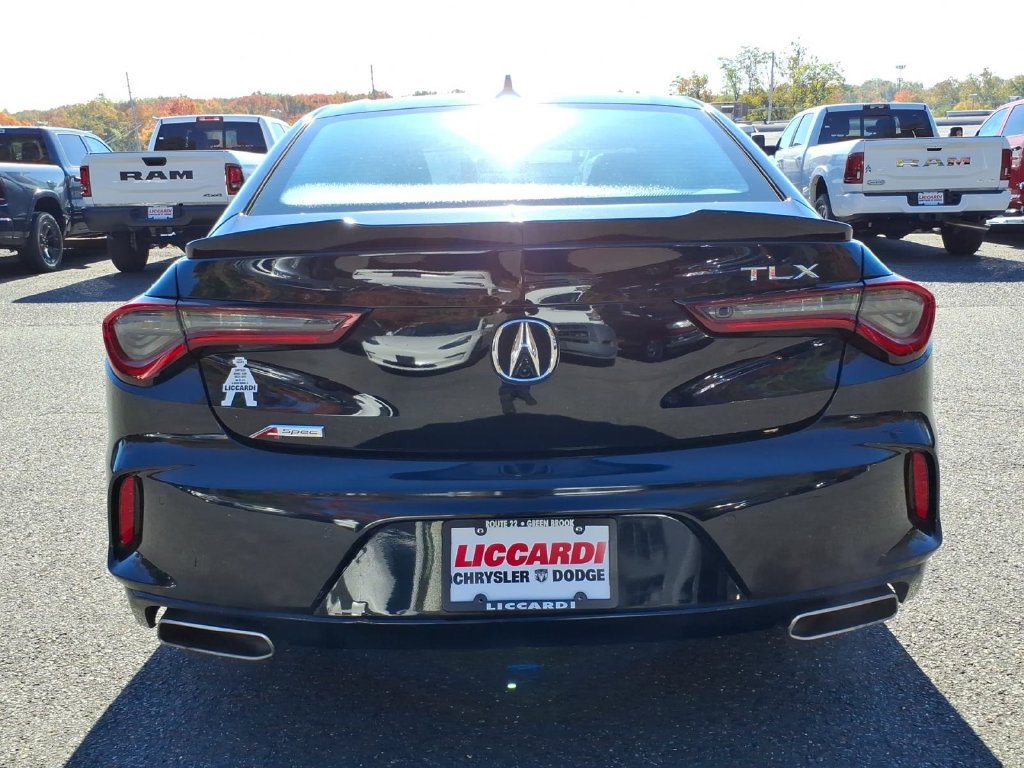 Used 2022 Acura TLX w/ A-SPEC Package FWD image 5
