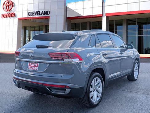 Used 2021 Volkswagen Atlas Cross Sport SE w/ V6 Towing Package FWD image 7