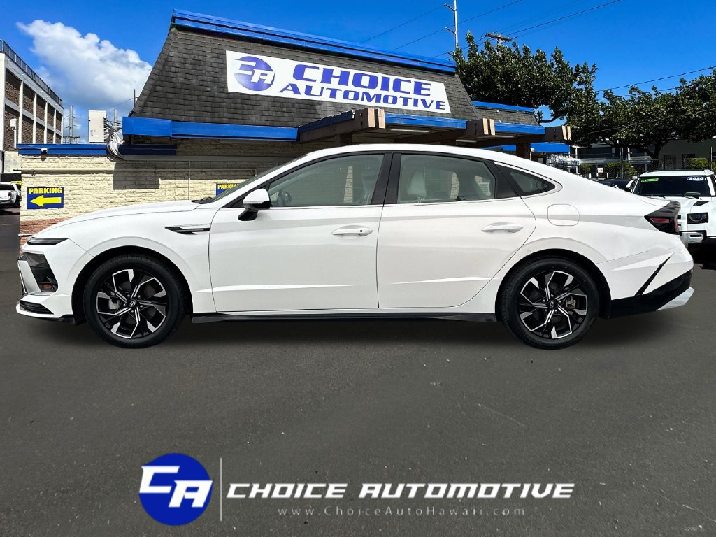 Used 2024 Hyundai Sonata SEL FWD image 3