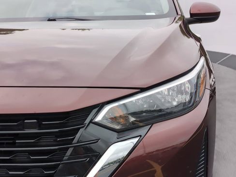 Used 2024 Nissan Sentra SV FWD image 32