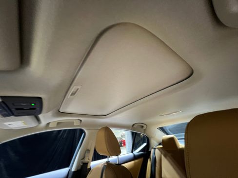 New 2025 Nissan Sentra SV w/ SV Premium Package image 33