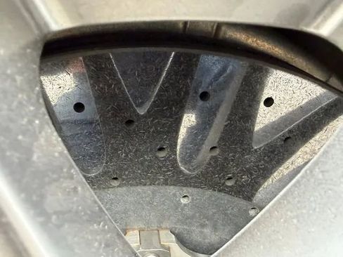 Used 2016 Porsche Cayenne Turbo image 28