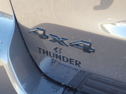 Used 2018 Jeep Grand Cherokee Altitude AWD/4WD image 7