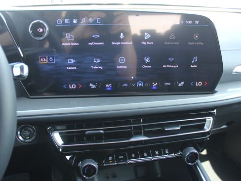 New 2027 Chevrolet Traverse LT AWD/4WD image 14