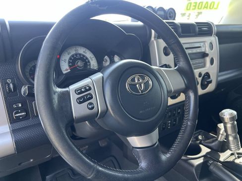 Used 2008 Toyota FJ Cruiser 4WD image 27