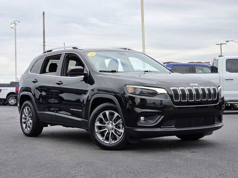 Used 2019 Jeep Cherokee Latitude Plus FWD image 21