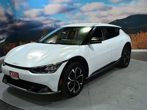 Used 2024 Kia EV6 Wind image 4