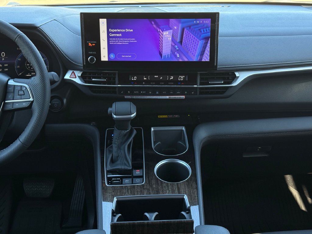New 2026 Toyota Sienna Limited AWD/4WD image 24