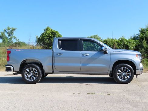 Certified 2023 Chevrolet Silverado 1500 LT AWD/4WD image 2