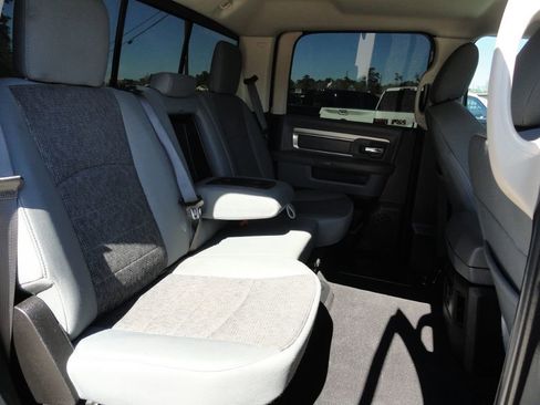 Used 2019 RAM 1500 Lone Star image 7