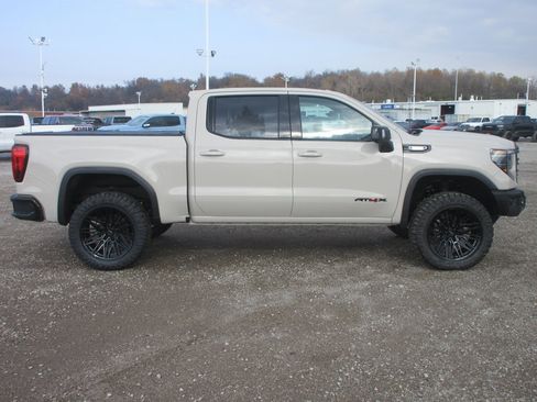 New 2026 GMC Sierra 1500 AT4X image 3