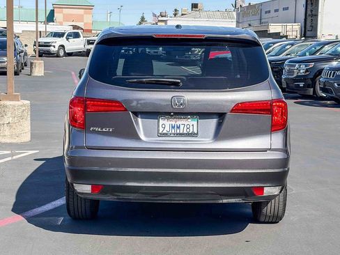 Used 2016 Honda Pilot EX image 3