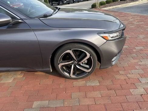 Used 2019 Honda Accord Sport image 17