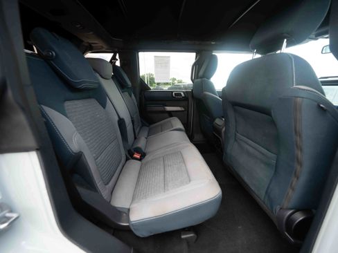 Used 2022 Ford Bronco Outer Banks AWD/4WD image 24