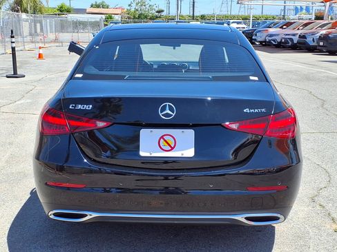 Used 2025 Mercedes-Benz C 300 4MATIC Sedan image 5