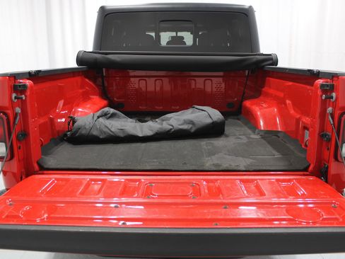 Used 2021 Jeep Gladiator Sport AWD/4WD image 19
