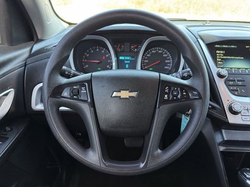 Used 2017 Chevrolet Equinox LS image 5