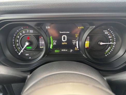 Used 2024 Jeep Wrangler Unlimited w/ Convenience Group image 14