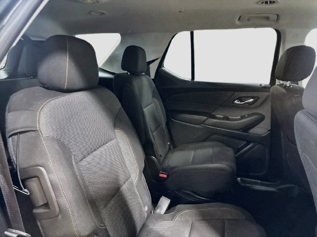 Used 2020 Chevrolet Traverse LT w/ LPO, Blackout Package FWD image 24