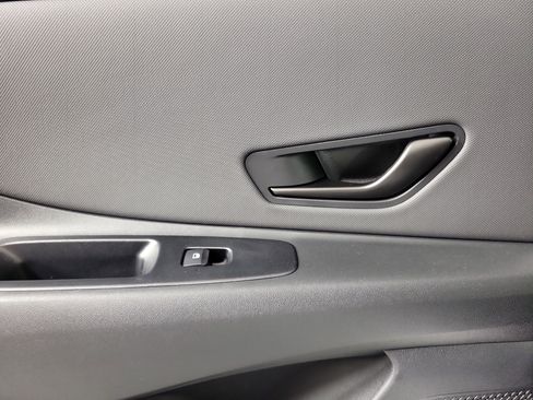 New 2025 Hyundai Elantra SEL w/ Cargo Package image 30