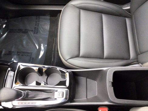 Used 2024 Chevrolet Trax ACTIV w/ Driver Confidence Package image 23