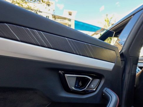 Used 2019 Lamborghini Urus AWD/4WD image 73