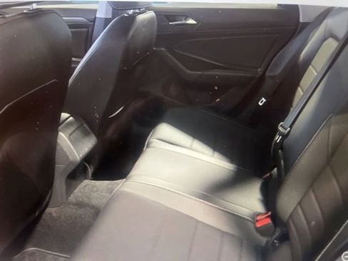 Used 2023 Volkswagen Jetta SE FWD image 11