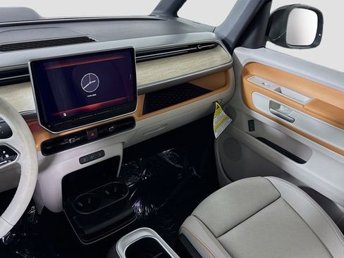 New 2025 Volkswagen ID. Buzz Pro S Plus image 24