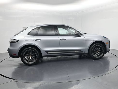 Used 2024 Porsche Macan AWD/4WD image 8