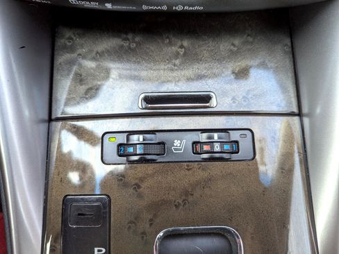 Used 2013 Lexus IS 250C image 24