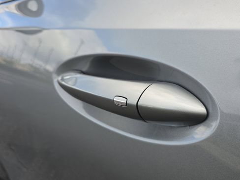 Used 2023 Buick Envision Preferred w/ Sport Touring Package image 22