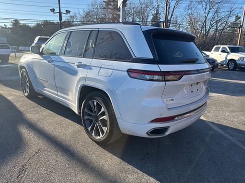 Used 2022 Jeep Grand Cherokee Overland image 5