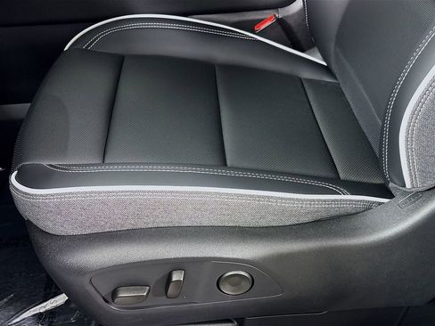 New 2026 GMC Sierra EV Elevation image 18