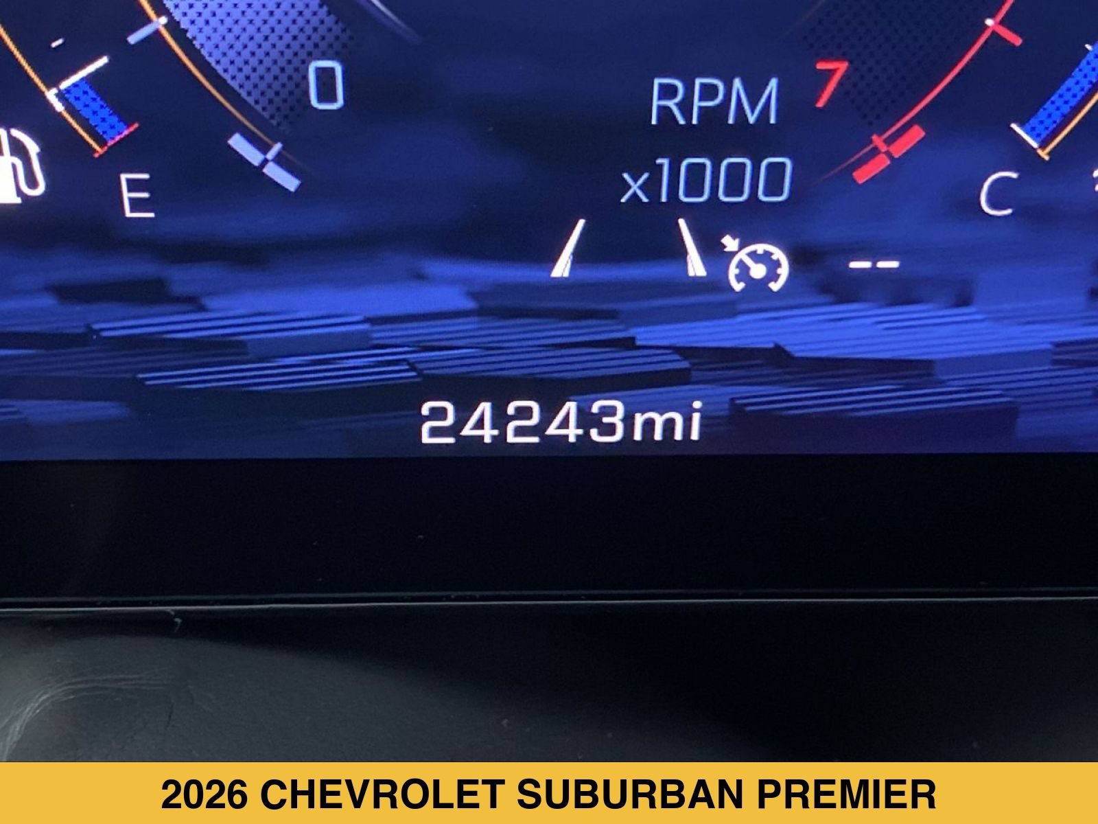 Certified 2026 Chevrolet Suburban Premier w/ Sun And Tow Package AWD/4WD image 4
