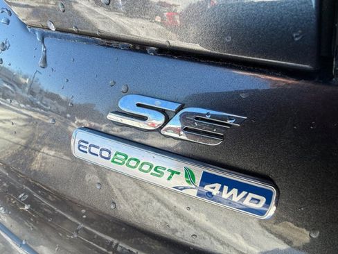 Used 2017 Ford Escape SE image 15