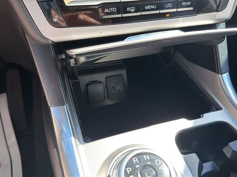 Used 2023 Ford Explorer XLT w/ Equipment Group 202A AWD/4WD image 35