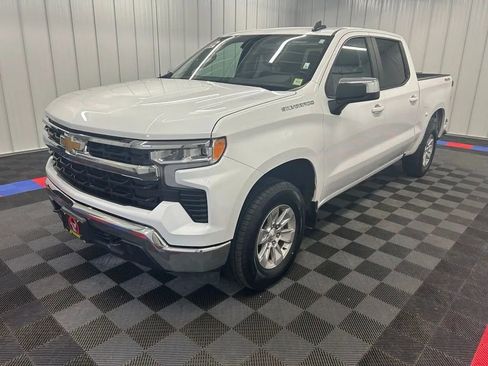 Used 2025 Chevrolet Silverado 1500 LT w/ Work Truck Package AWD/4WD image 6
