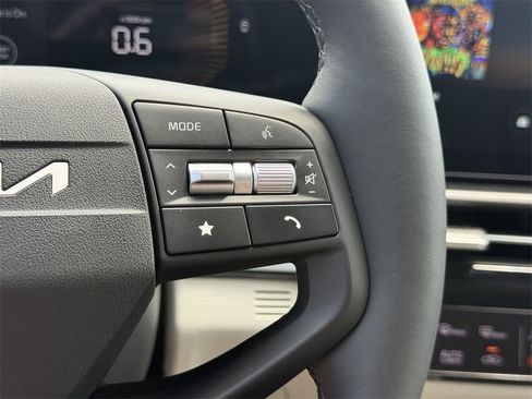 New 2026 Kia Sportage EX w/ EX Panorama Roof Package image 28